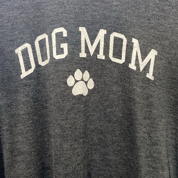 Modern Lux grey T shirt, medium - Picture 2 of 3